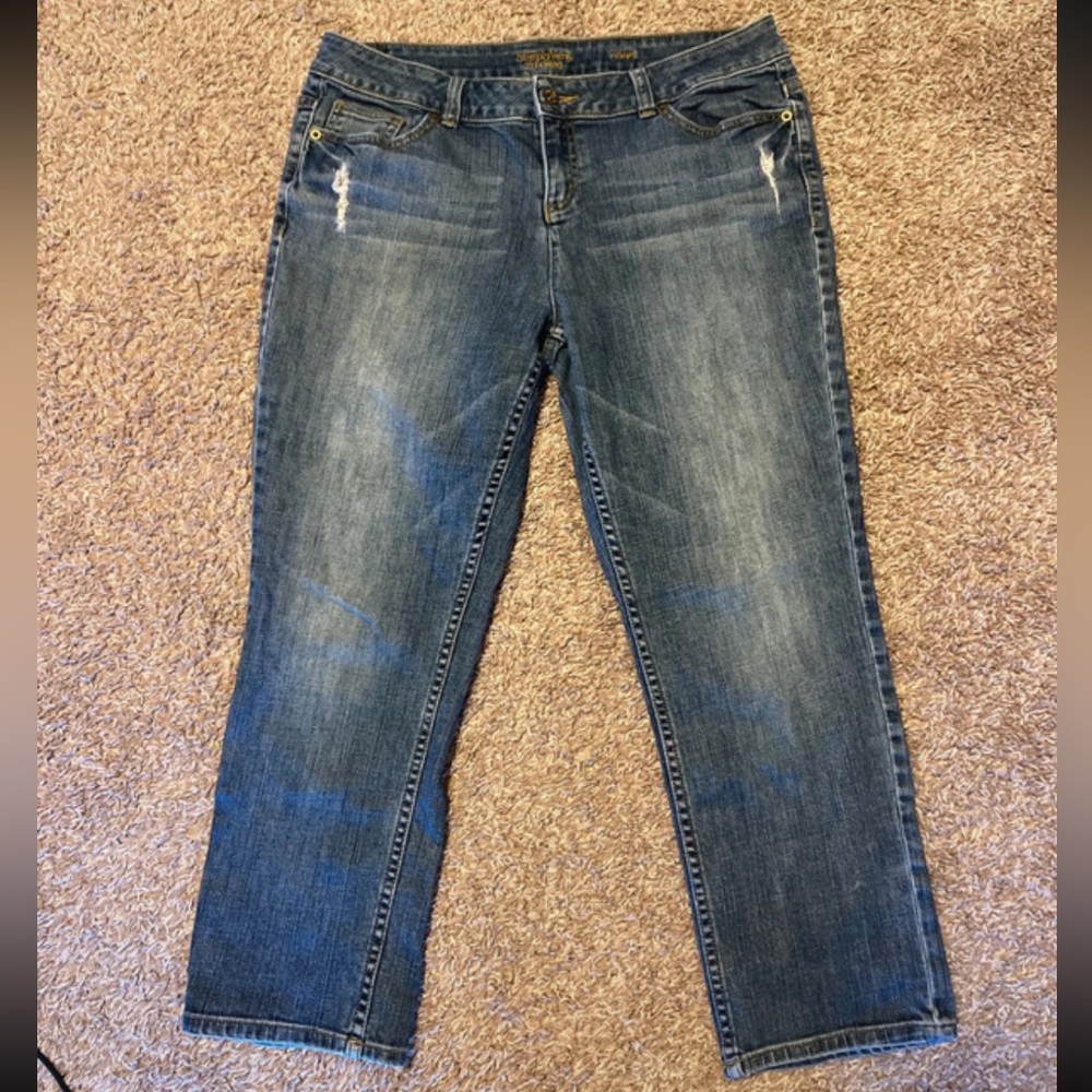 Straight leg petite capris jeans